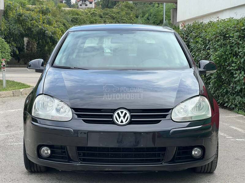 Volkswagen Golf 5 2.0TDI 4X4 S A L O N