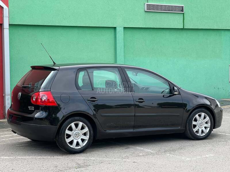 Volkswagen Golf 5 2.0TDI 4X4 S A L O N