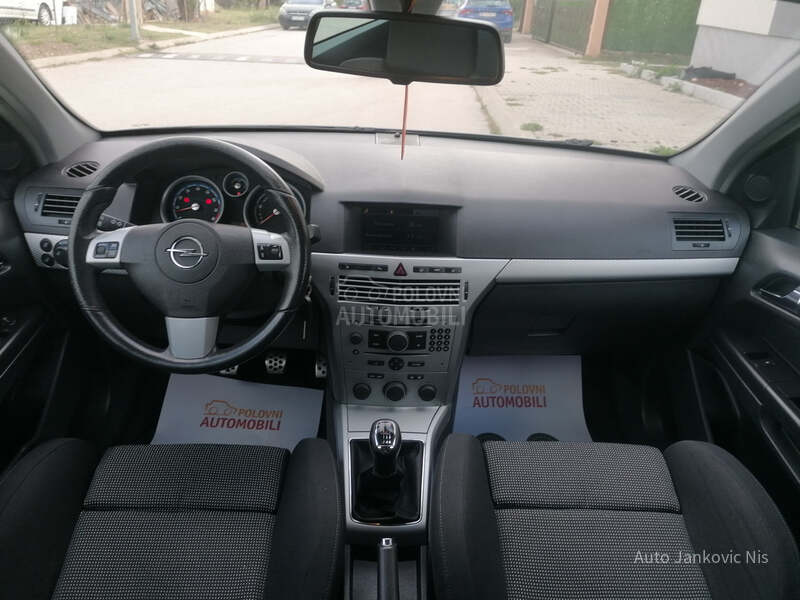 Opel Astra H 2.0i OPC SPORT CH