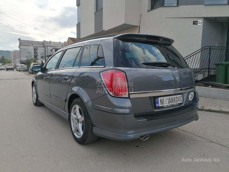 Opel Astra H 2.0i OPC SPORT CH