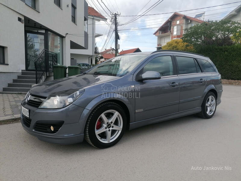 Opel Astra H 2.0i OPC SPORT CH