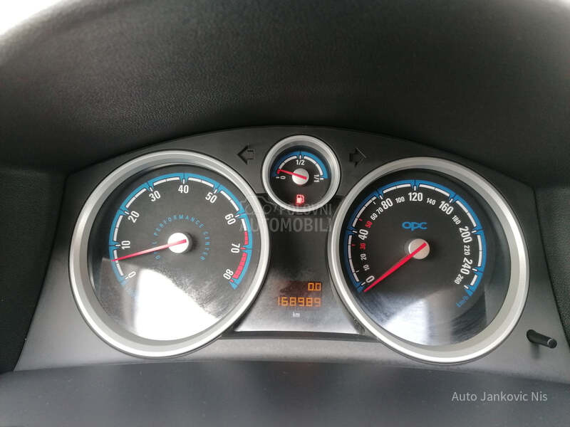 Opel Astra H 2.0i OPC SPORT CH