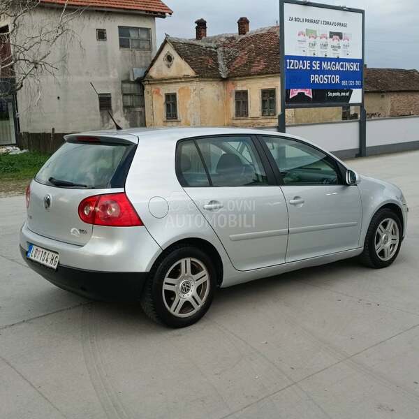 Volkswagen Golf 5 1.9//105 k s