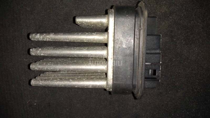 Opel Omega -  kompletan auto u delovima