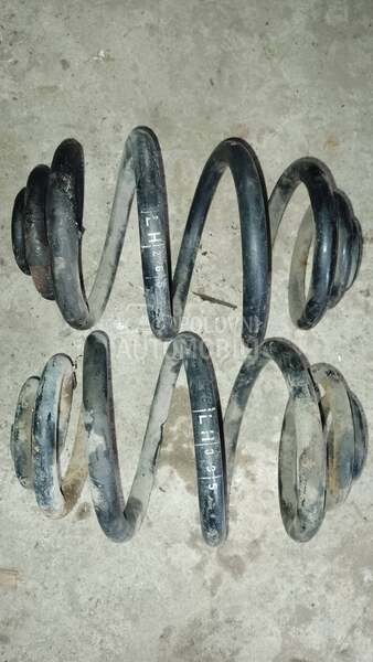 Opel Omega -  kompletan auto u delovima