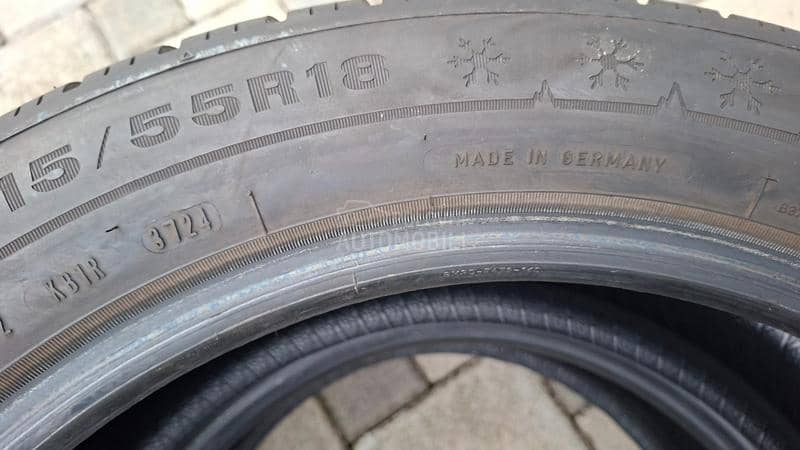 Dunlop 215/55 R18 Zimska
