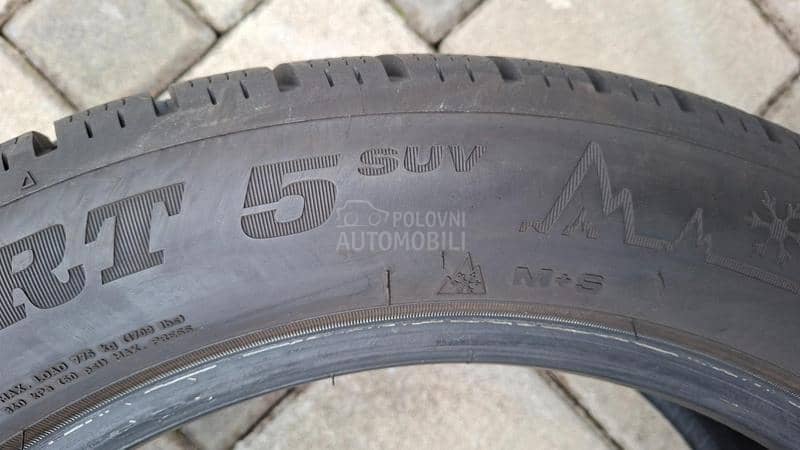 Dunlop 215/55 R18 Zimska