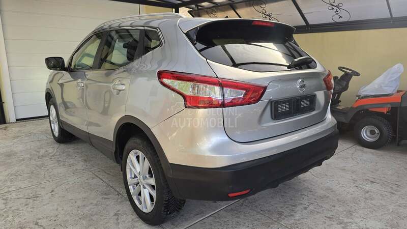 Nissan Qashqai 1.5 Nov