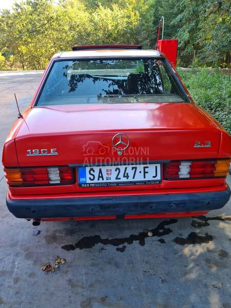 Mercedes Benz 190 2.3E