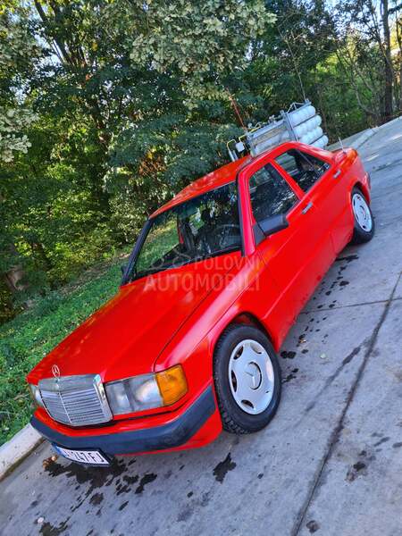 Mercedes Benz 190 2.3E