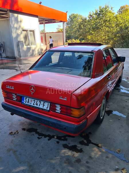 Mercedes Benz 190 2.3E