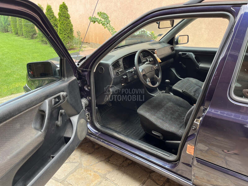 Volkswagen Golf 3 1.6