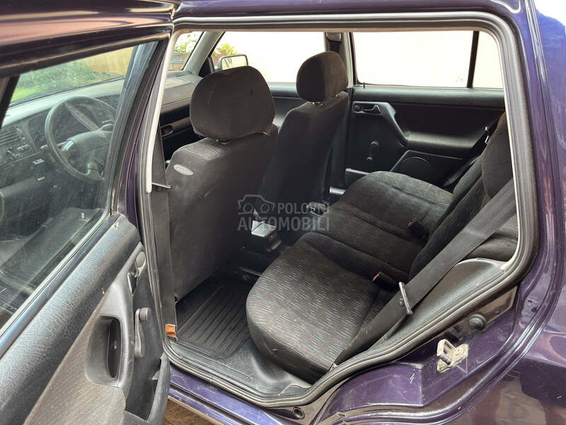 Volkswagen Golf 3 1.6