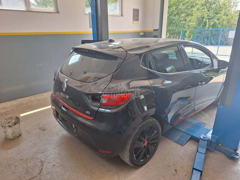 CLIO 5 DELOVI HAUBA KRILO FAR