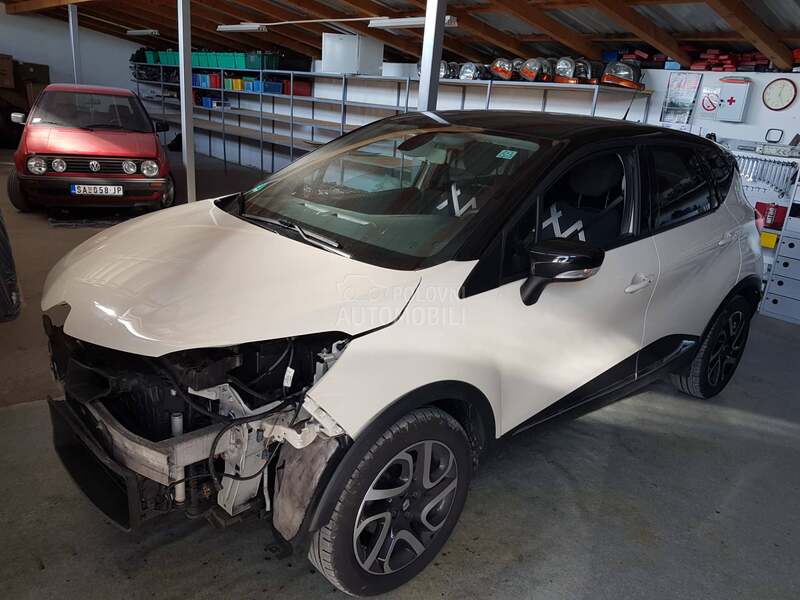 CLIO 5 DELOVI HAUBA KRILO FAR