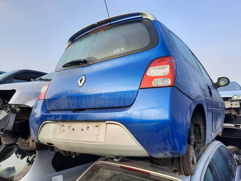 CLIO 5 DELOVI HAUBA KRILO FAR