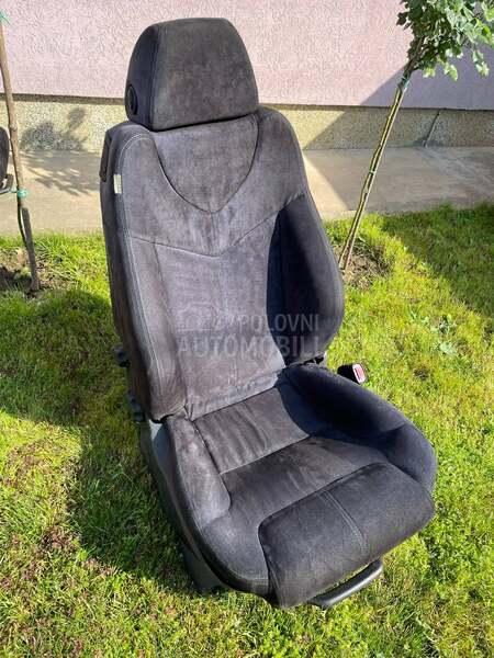 Alfa Romeo 147 JTD 16V