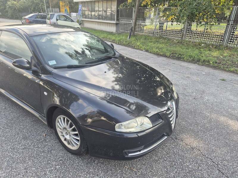 Alfa Romeo GT 
