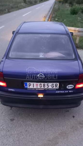 Opel Astra F 1.4