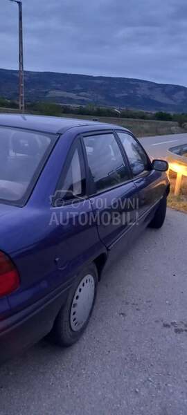 Opel Astra F 1.4