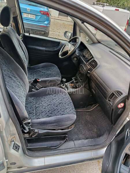 Opel Zafira 1.6