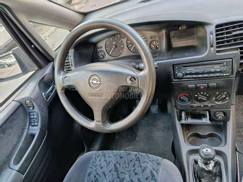 Opel Zafira 1.6