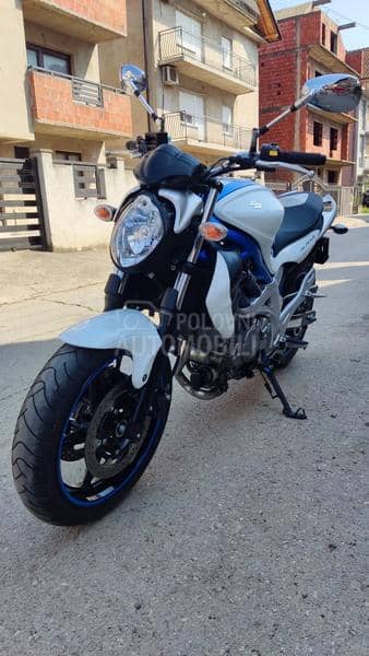 Suzuki Gladius SFV 650A