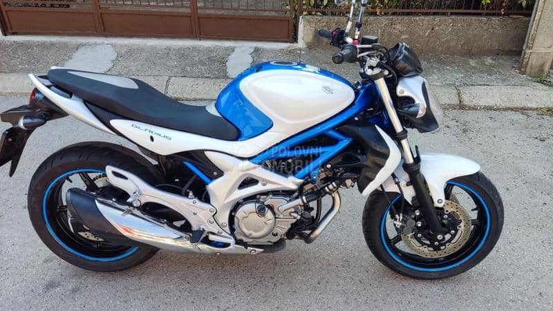 Suzuki Gladius SFV 650A