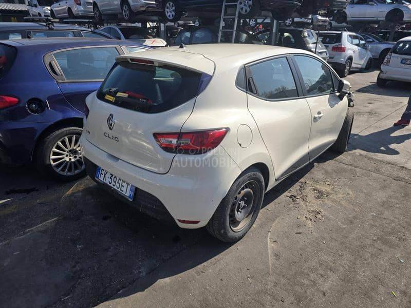 CLIO CAPTUR KANGO
