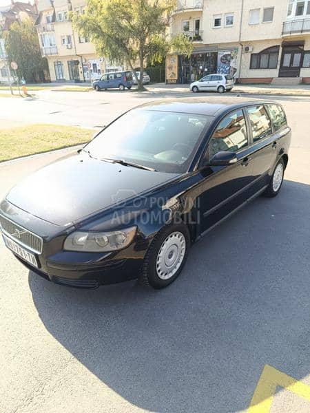 Volvo V50 