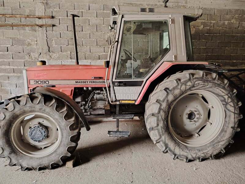 Massey Ferguson 3090