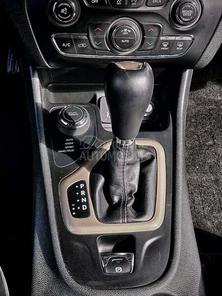 Jeep Cherokee Kl-ZA-MEN-A