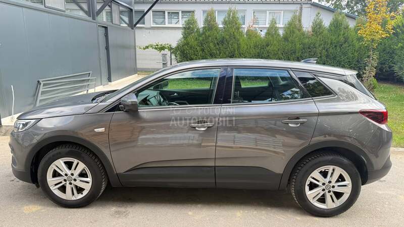 Opel Grandland X /1.5CDTI/KAM/NOV