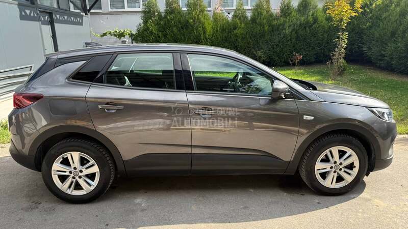 Opel Grandland X /1.5CDTI/KAM/NOV