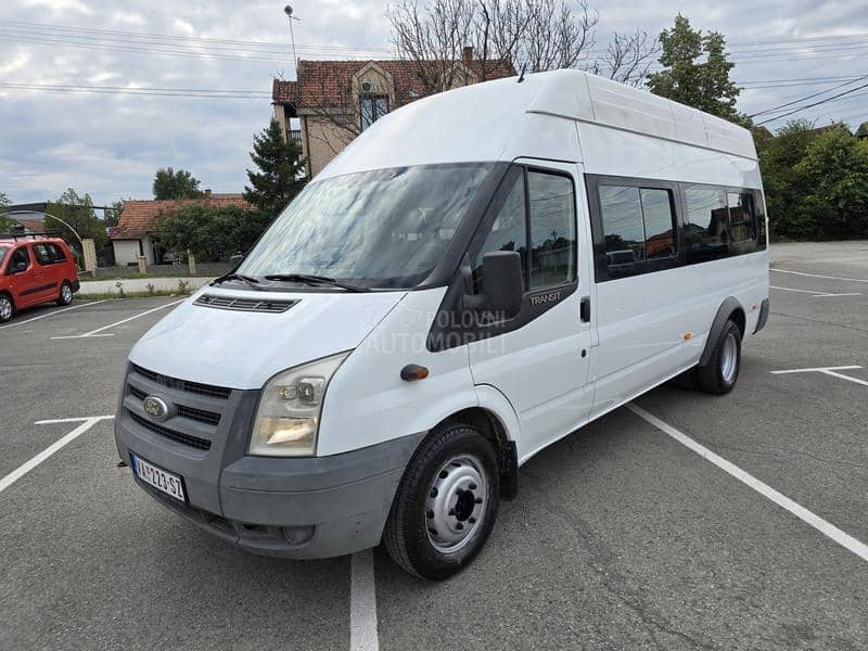 Ford Transit 18 sedista