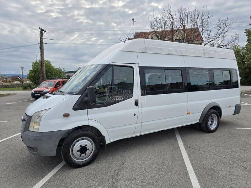 Ford Transit 18 sedista