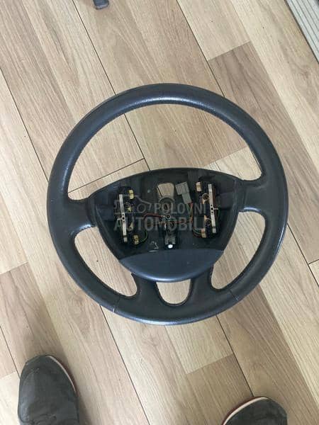 Renault trafic volan