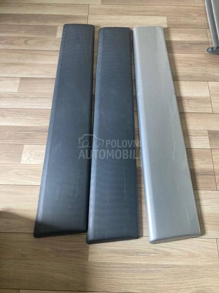 Trafic vivaro lajsne