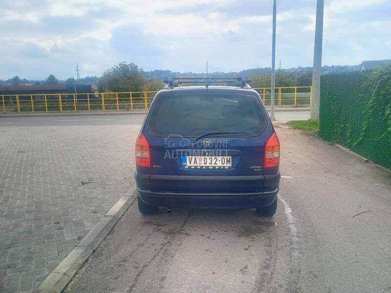 Opel Zafira 