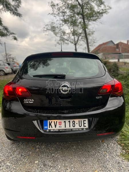 Opel Astra J 1.7