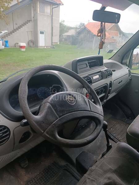 Opel Movano 