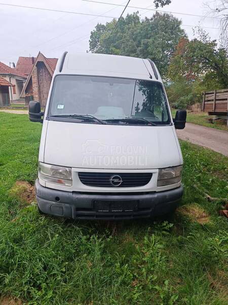 Opel Movano 