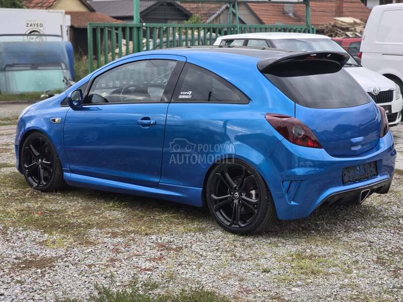 Opel Corsa D opc 200 ps
