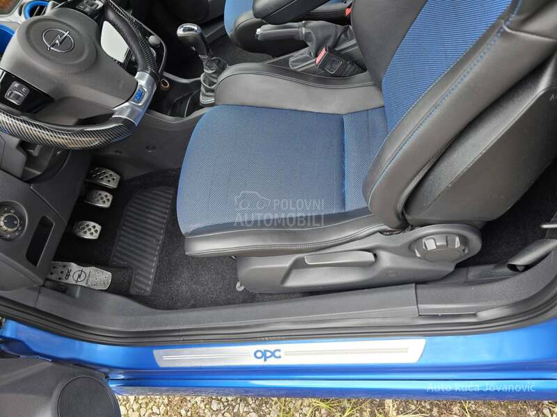Opel Corsa D opc 200 ps
