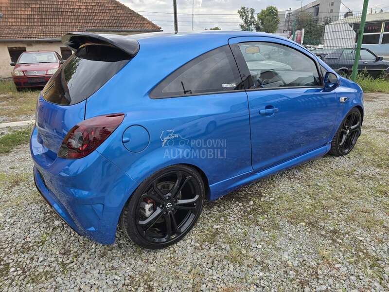 Opel Corsa D opc 200 ps