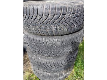 Bridgestone 205/55 R16 Zimska