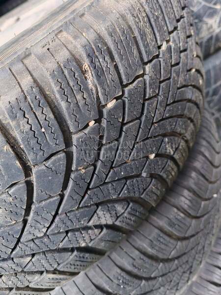 Bridgestone 205/55 R16 Zimska