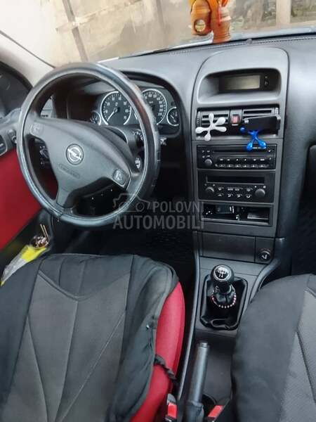 Opel Astra G 1.6 tvinport