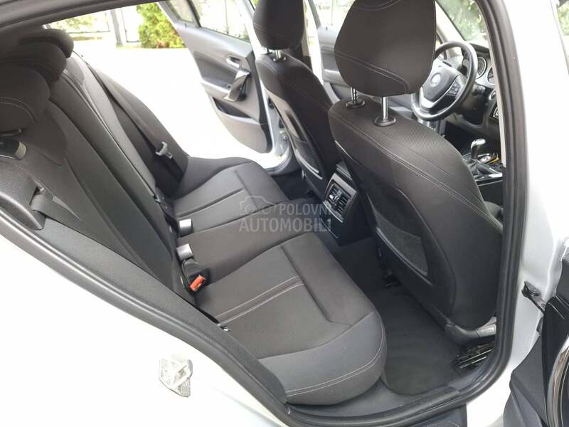 BMW 118 118d SPORT