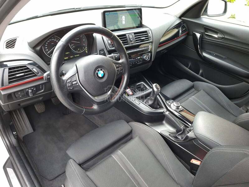 BMW 118 118d SPORT